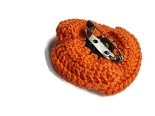 retro della spilla handmade papavero arancione