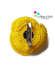 Spilla papavero giallo in cotone all'uncinetto, unisex e handmade