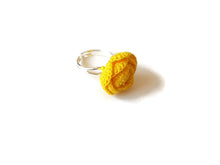 Yellow rose rings