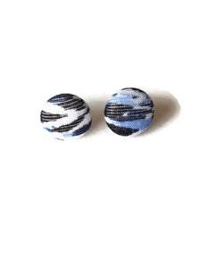 White tiger buttons stud earrings