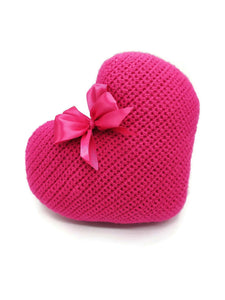Cuscino a cuore rosa in morbida lana handmade uncinetto