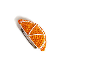 Spilla arancia in cotone all'uncinetto unisex