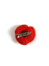 Broche coquelicot rouge au crochet fait à la main broche unisexe