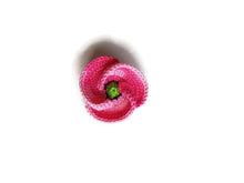 Spilla papavero rosa unisex in cotone sfumato all'uncinetto