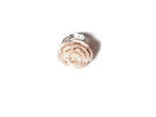 anello naturale femminile creazione uncinetto beige