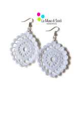 white lace drop earrings mounted with stainless steel fishohooks silver coloured